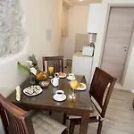 Stone Beauty سبليت