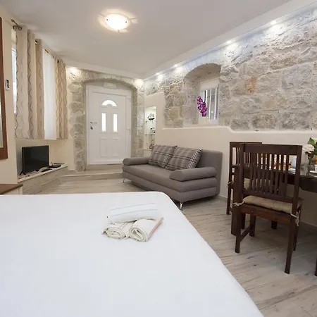 Stone Beauty شقة *