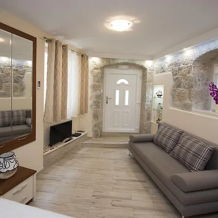 Stone Beauty شقة *